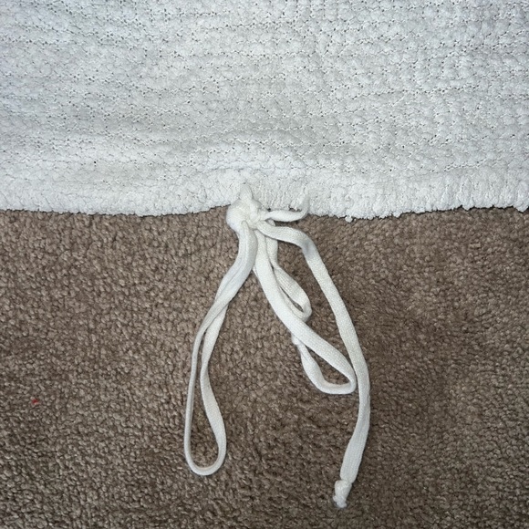 Hashttag White Knit Cropped Sweater with Tied Bottom - Picture 3 of 3